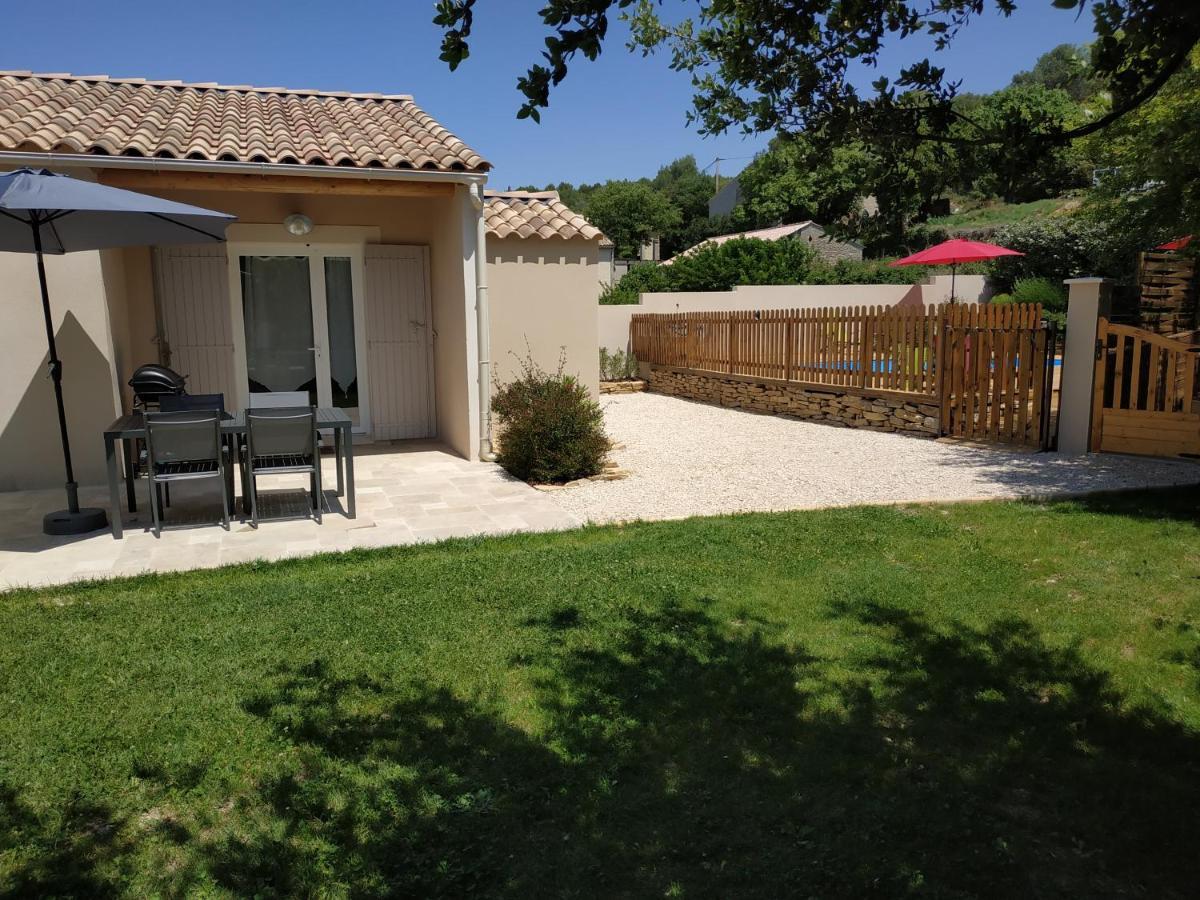 Villa Les Lauzes De Saint Michel Entrechaux Exterior foto